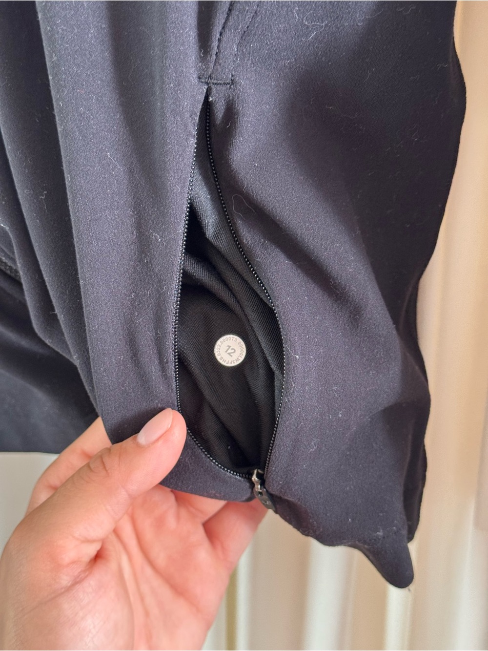 Lululemon Cropped Define Jacket Nulu Black Athletic Waist Length Fitted Size 12 - Picture 6 of 7